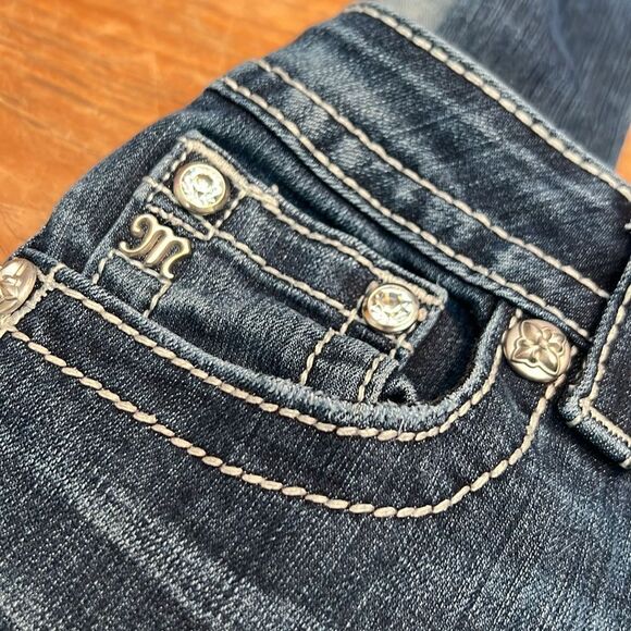 Miss Me Jeans Signature Boot 27 - Picture 9 of 16